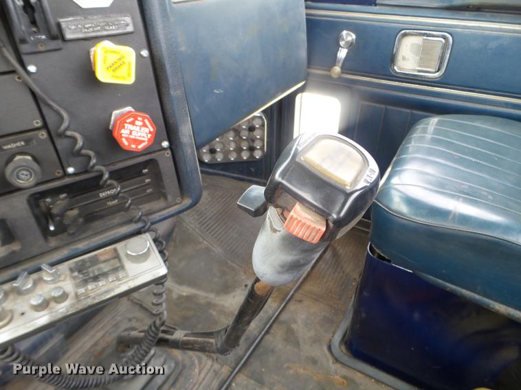 image for item DC4558 1980 GMC Bison semi truck