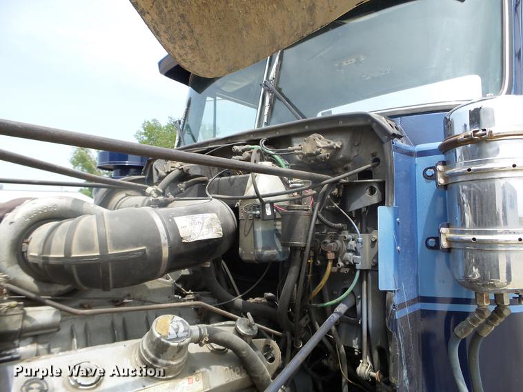 image for item DC4558 1980 GMC Bison semi truck