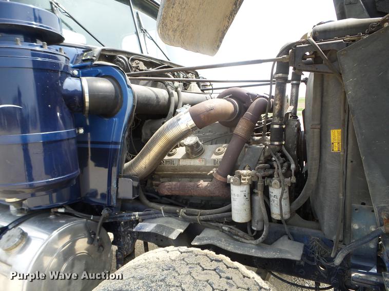 image for item DC4558 1980 GMC Bison semi truck