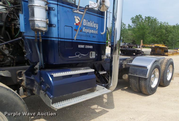 image for item DC4558 1980 GMC Bison semi truck