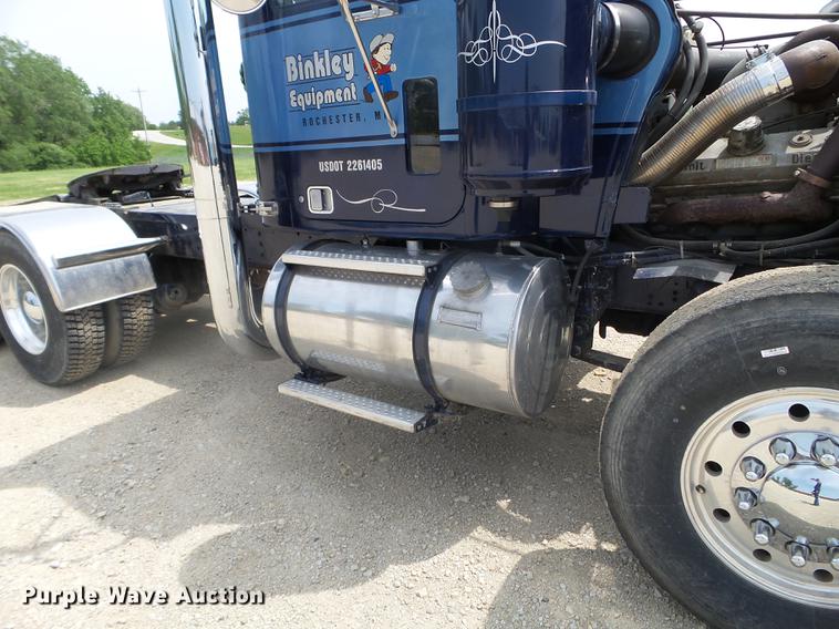 image for item DC4558 1980 GMC Bison semi truck