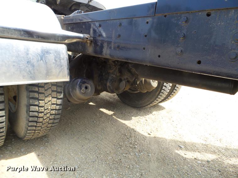 image for item DC4558 1980 GMC Bison semi truck