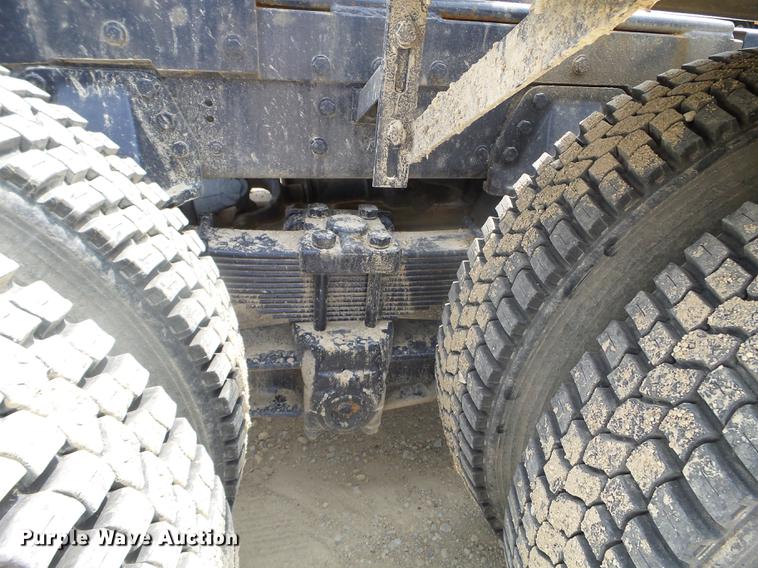 image for item DC4558 1980 GMC Bison semi truck