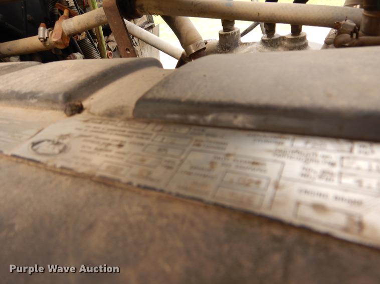 image for item DC8696 2002 Mack CH613 MaxiCruise semi truck