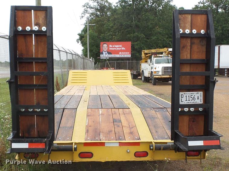 image for item DD2344 2005 Kaufman R35 drop deck equipment trailer