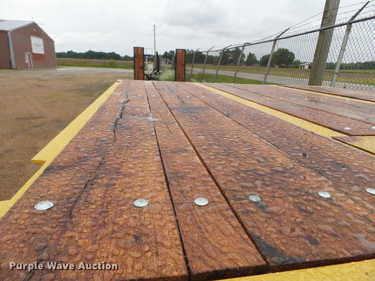 image for item DD2344 2005 Kaufman R35 drop deck equipment trailer