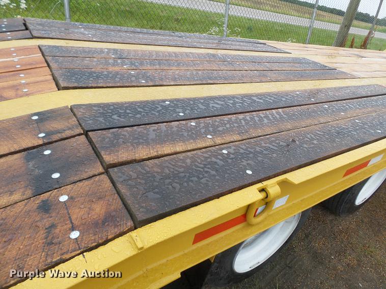 image for item DD2344 2005 Kaufman R35 drop deck equipment trailer