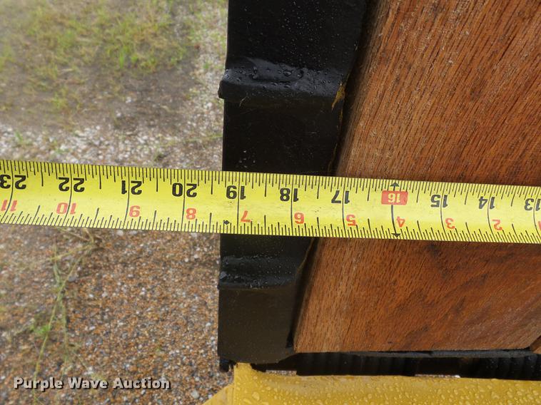 image for item DD2344 2005 Kaufman R35 drop deck equipment trailer