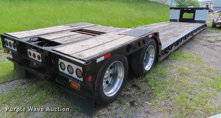 image for item DD6166 2004 XL 70 lowboy equipment trailer