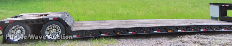image for item DD6166 2004 XL 70 lowboy equipment trailer