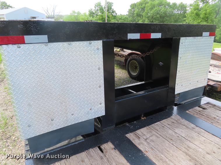 image for item DD6166 2004 XL 70 lowboy equipment trailer