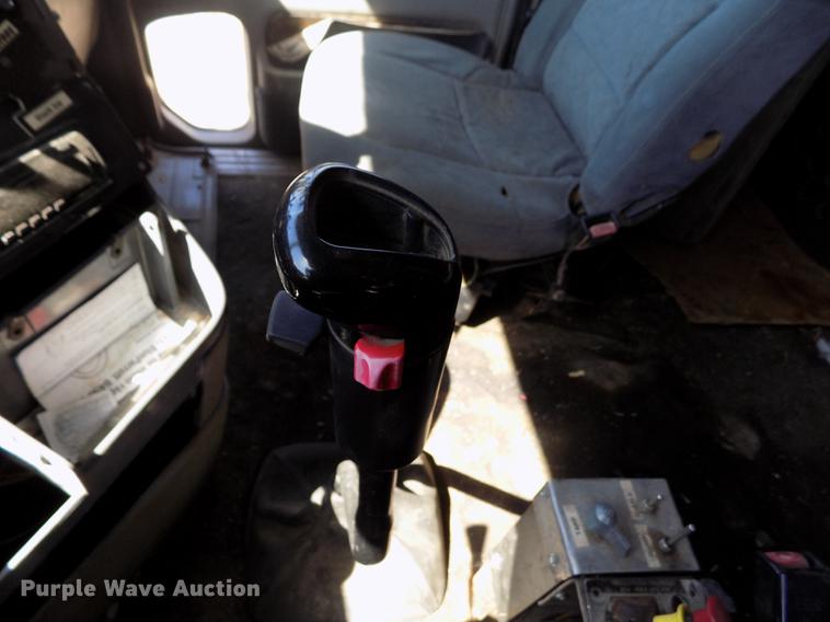 image for item DE1181 1997 Freightliner Century Class semi truck