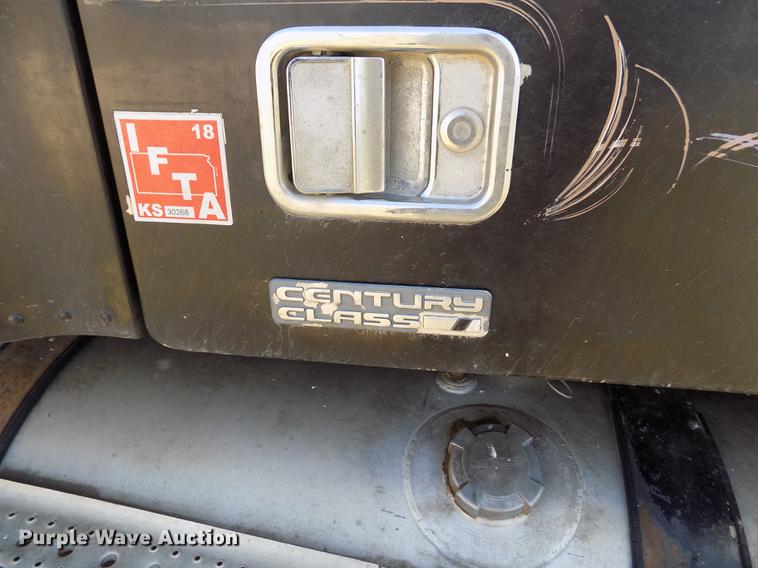 image for item DE1181 1997 Freightliner Century Class semi truck