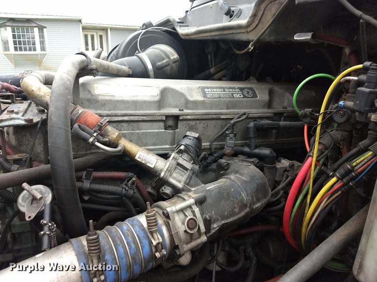 image for item DE1185 2008 Freightliner Columbia semi truck