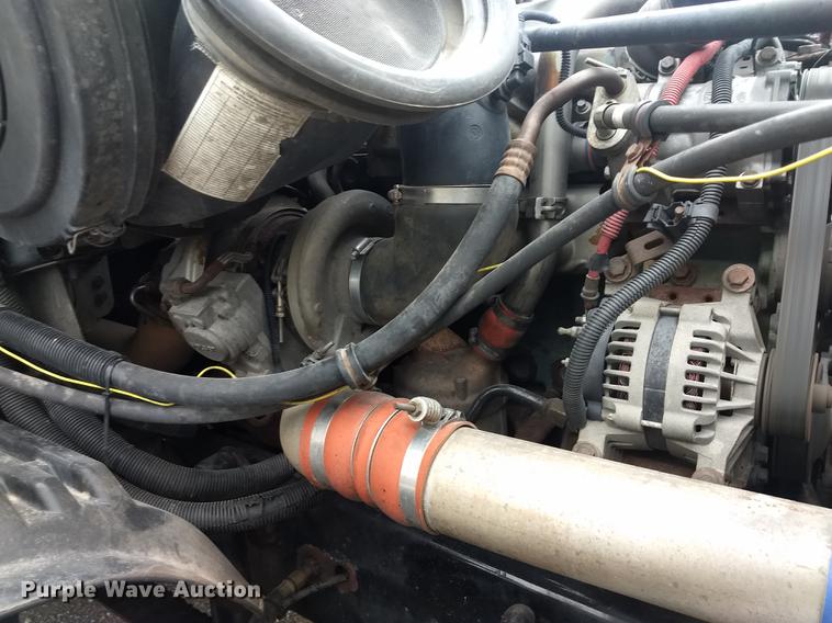 image for item DE1185 2008 Freightliner Columbia semi truck