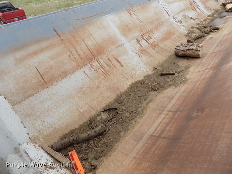 image for item DE1187 2016 Jet side dump trailer