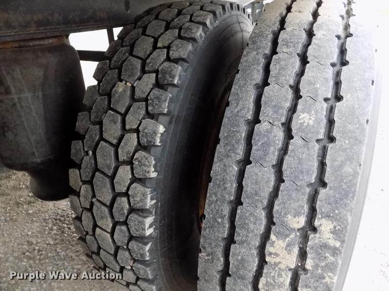 image for item DE1187 2016 Jet side dump trailer