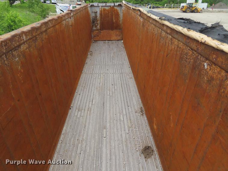 image for item DE3550 2005 Manac walking floor trailer