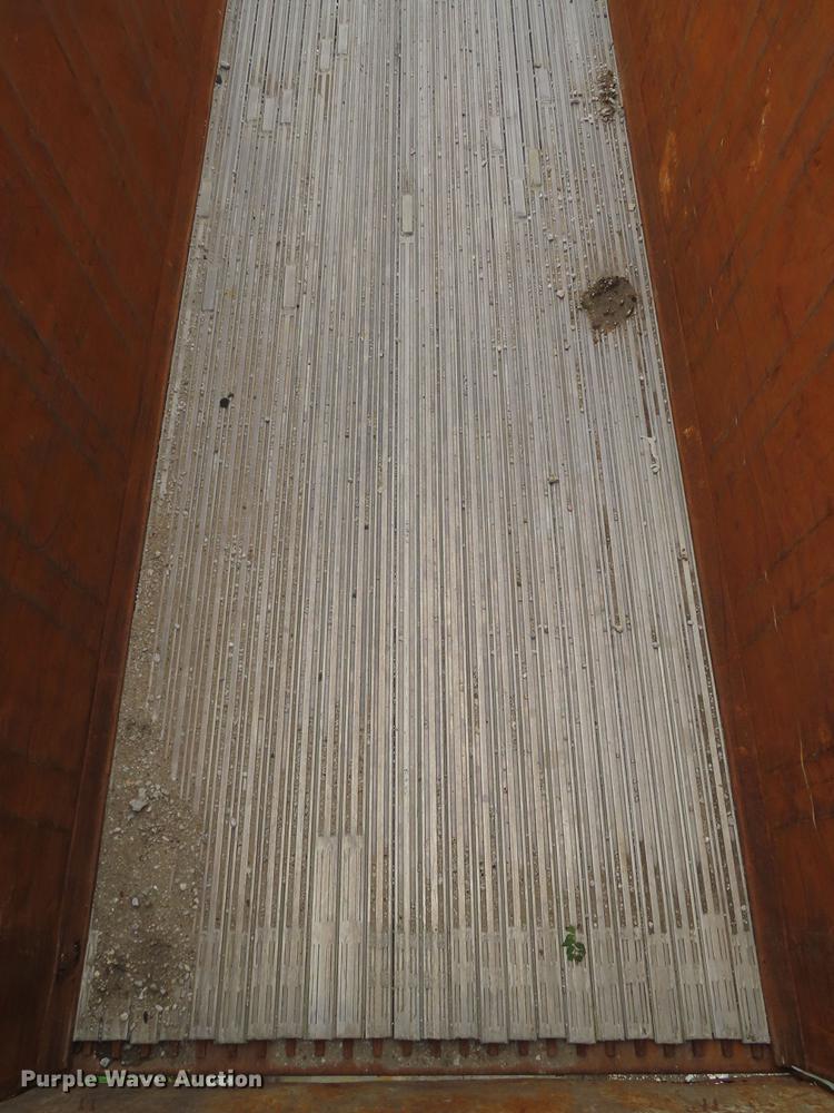 image for item DE3550 2005 Manac walking floor trailer