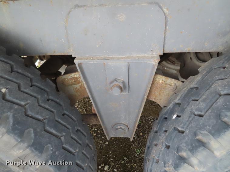 image for item DE3550 2005 Manac walking floor trailer