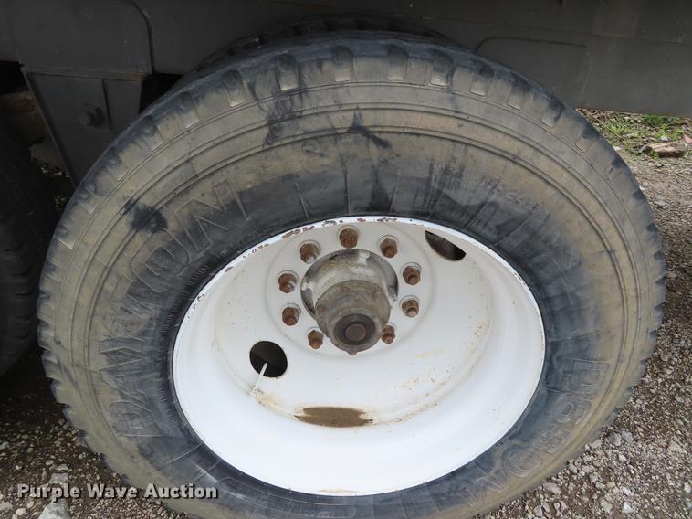 image for item DE3550 2005 Manac walking floor trailer