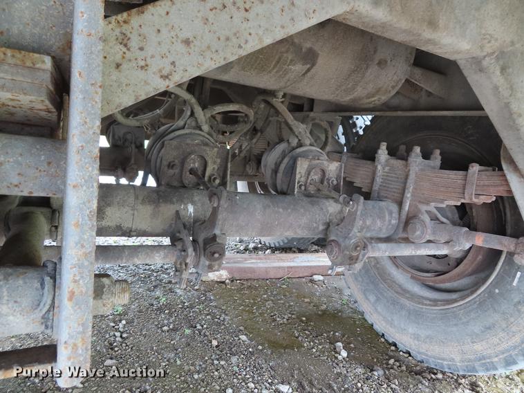 image for item DE3550 2005 Manac walking floor trailer