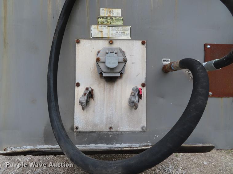 image for item DE3550 2005 Manac walking floor trailer