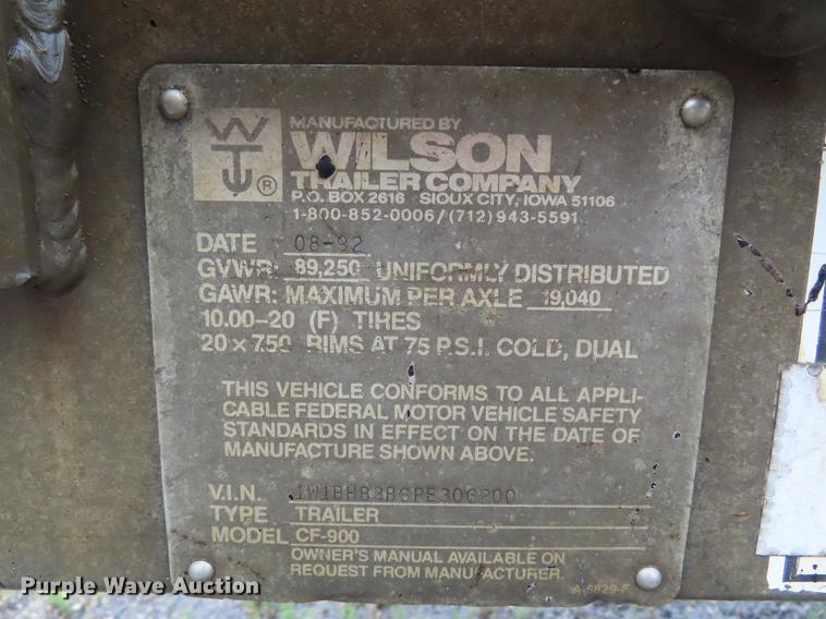 image for item DE3556 1993 Wilson CF-900 flatbed trailer