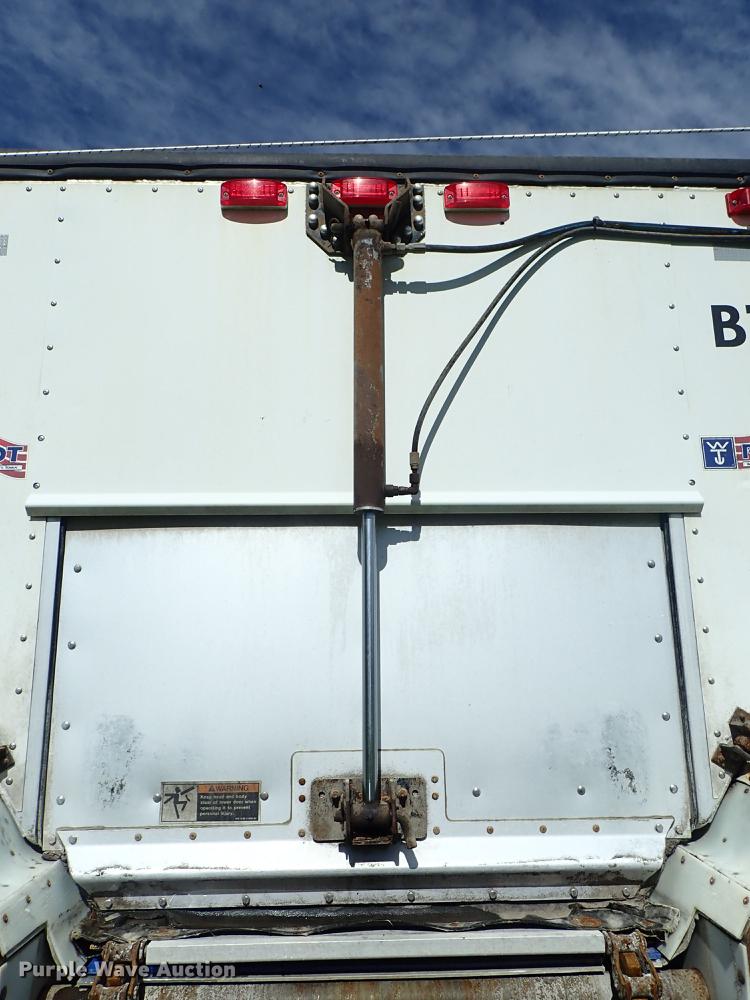 image for item DE5356 2008 Wilson DWBT-600 belt trailer