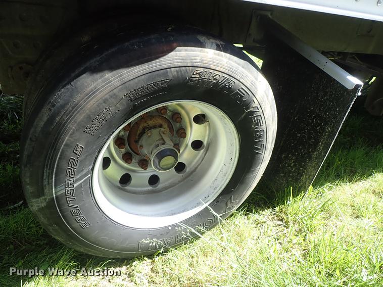 image for item DE5356 2008 Wilson DWBT-600 belt trailer