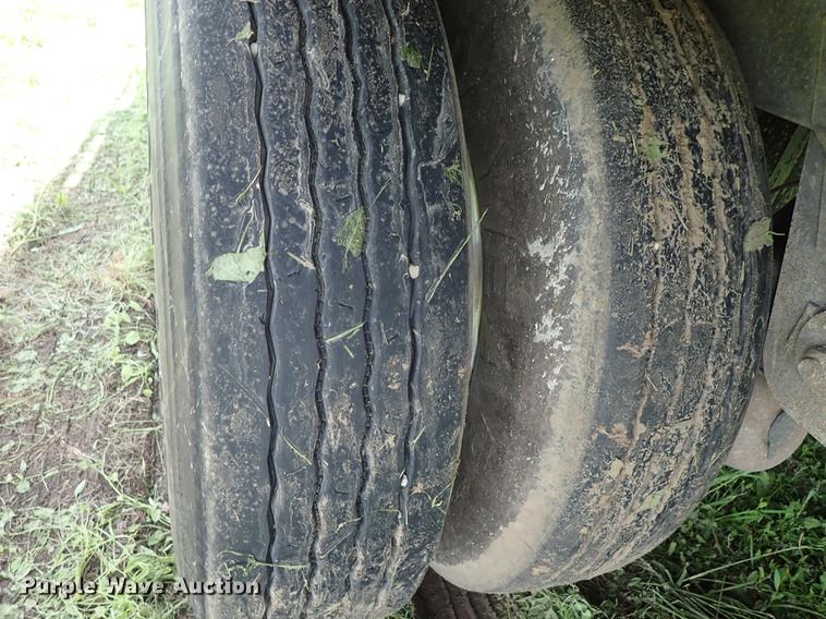 image for item DE5356 2008 Wilson DWBT-600 belt trailer