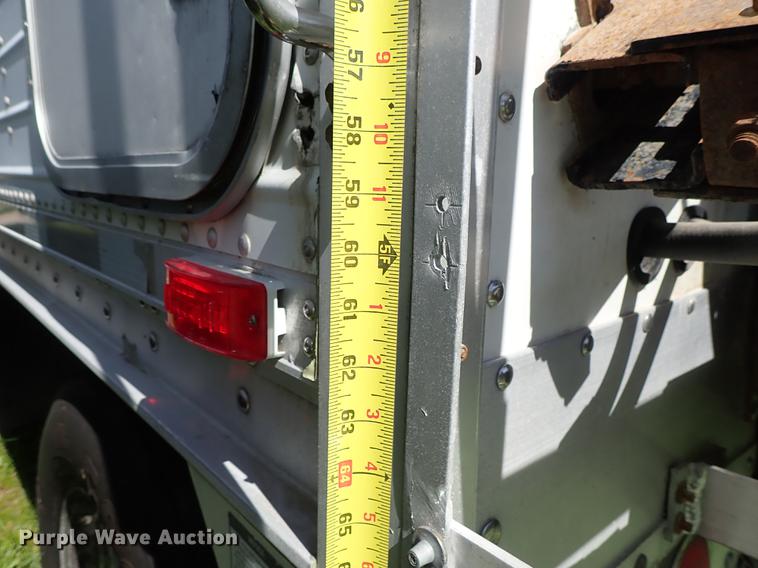 image for item DE5356 2008 Wilson DWBT-600 belt trailer