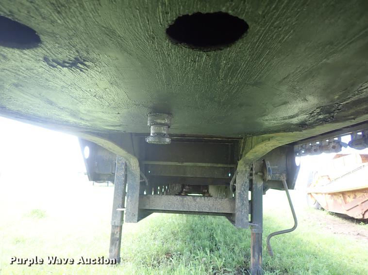 image for item DE5375 2003 Transcraft drop deck trailer