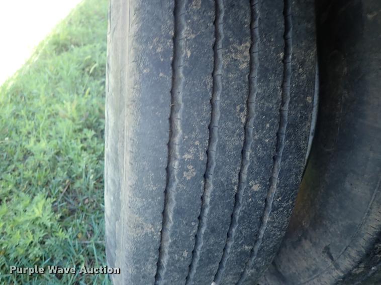 image for item DE5375 2003 Transcraft drop deck trailer