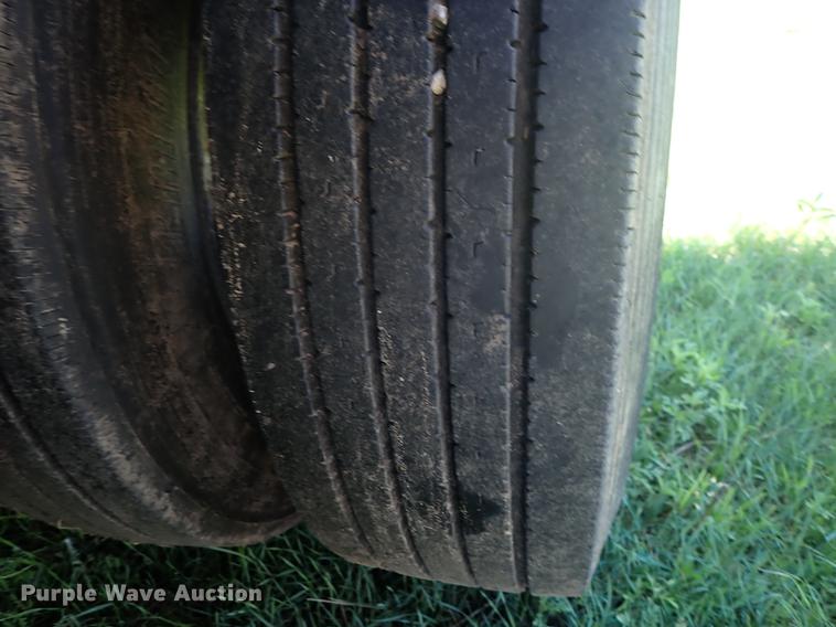 image for item DE5375 2003 Transcraft drop deck trailer