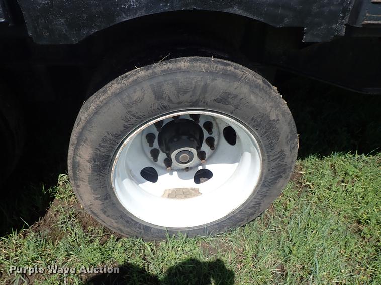 image for item DE5375 2003 Transcraft drop deck trailer