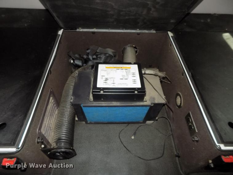 image for item DE7678 2014 Volvo VNL64T 730 semi truck