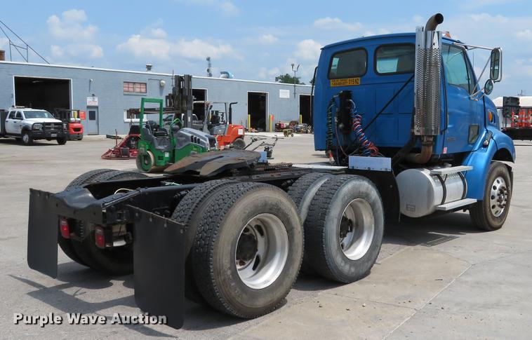 image for item DE8094 2000 Sterling A-Line semi truck