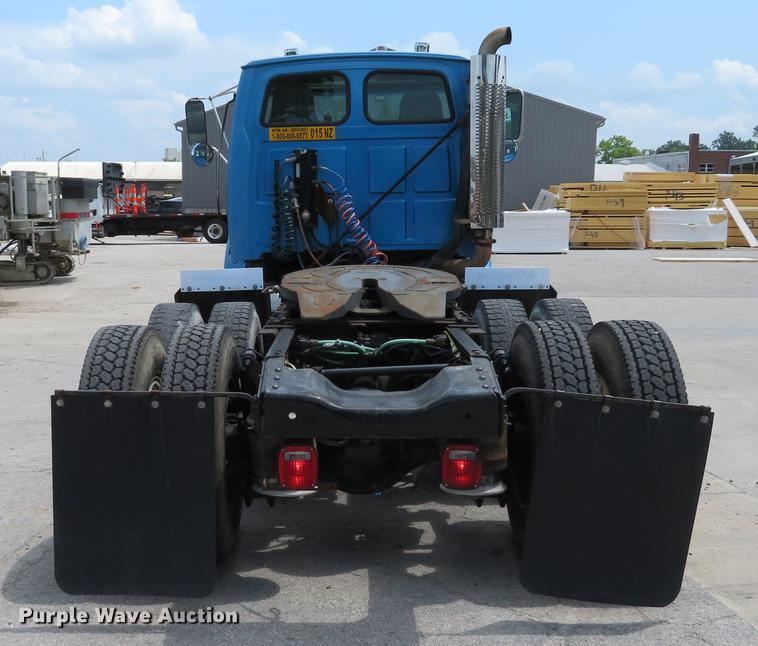 image for item DE8094 2000 Sterling A-Line semi truck