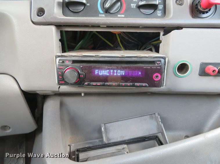 image for item DE8094 2000 Sterling A-Line semi truck