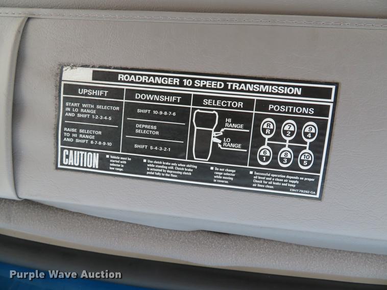 image for item DE8094 2000 Sterling A-Line semi truck