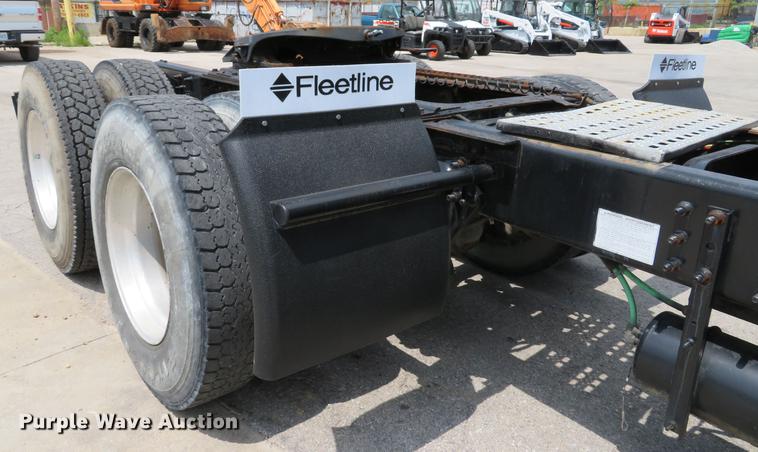 image for item DE8094 2000 Sterling A-Line semi truck