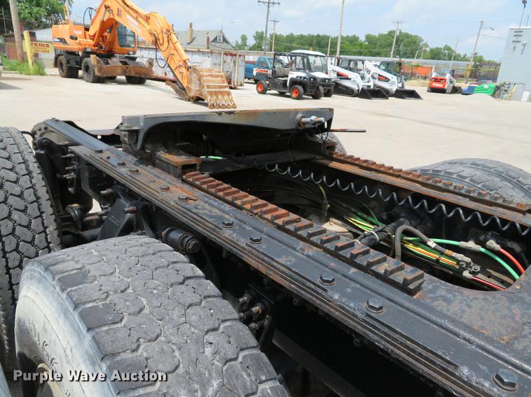 image for item DE8094 2000 Sterling A-Line semi truck