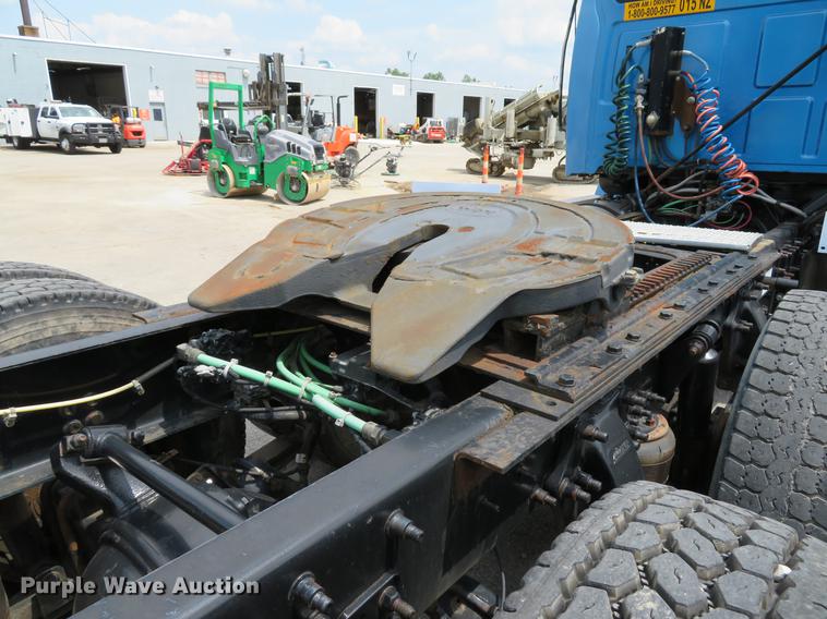 image for item DE8094 2000 Sterling A-Line semi truck