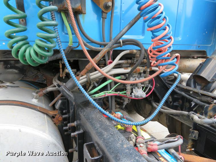 image for item DE8094 2000 Sterling A-Line semi truck