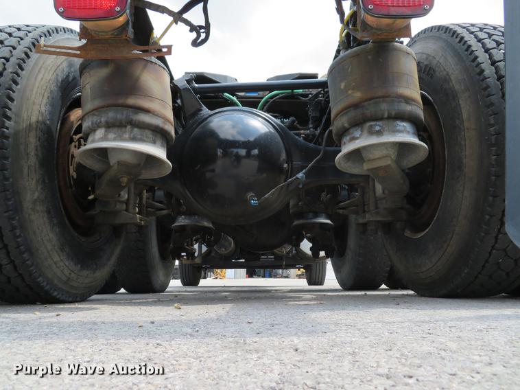 image for item DE8094 2000 Sterling A-Line semi truck