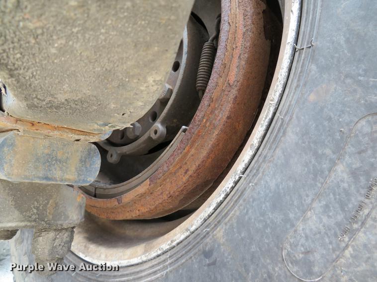 image for item DE8094 2000 Sterling A-Line semi truck