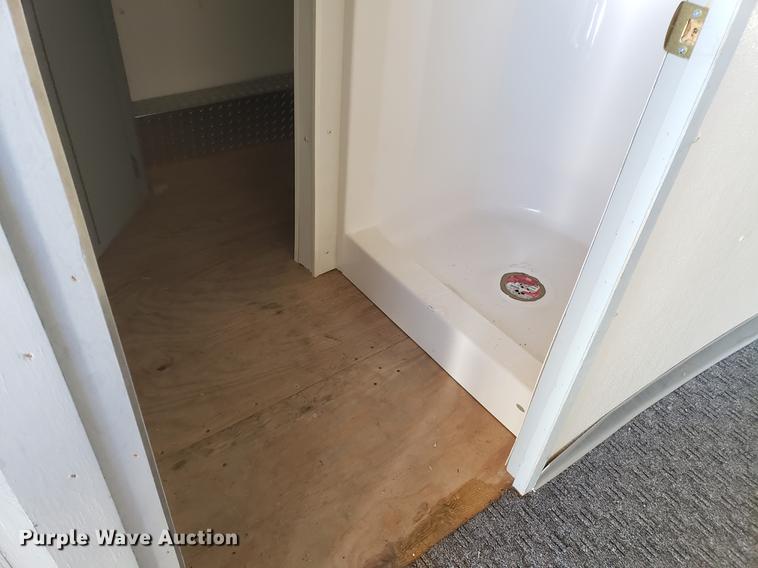 image for item DF2474 1994 Kentucky toy hauler trailer