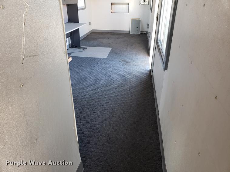 image for item DF2474 1994 Kentucky toy hauler trailer