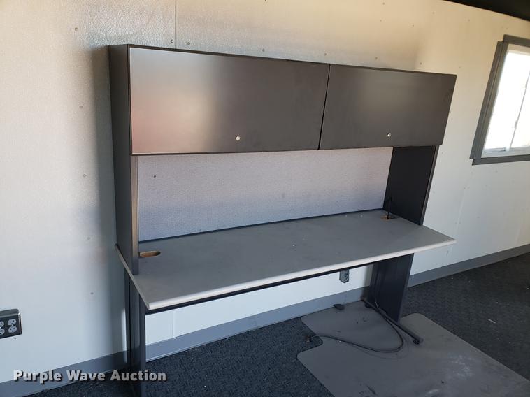 image for item DF2474 1994 Kentucky toy hauler trailer